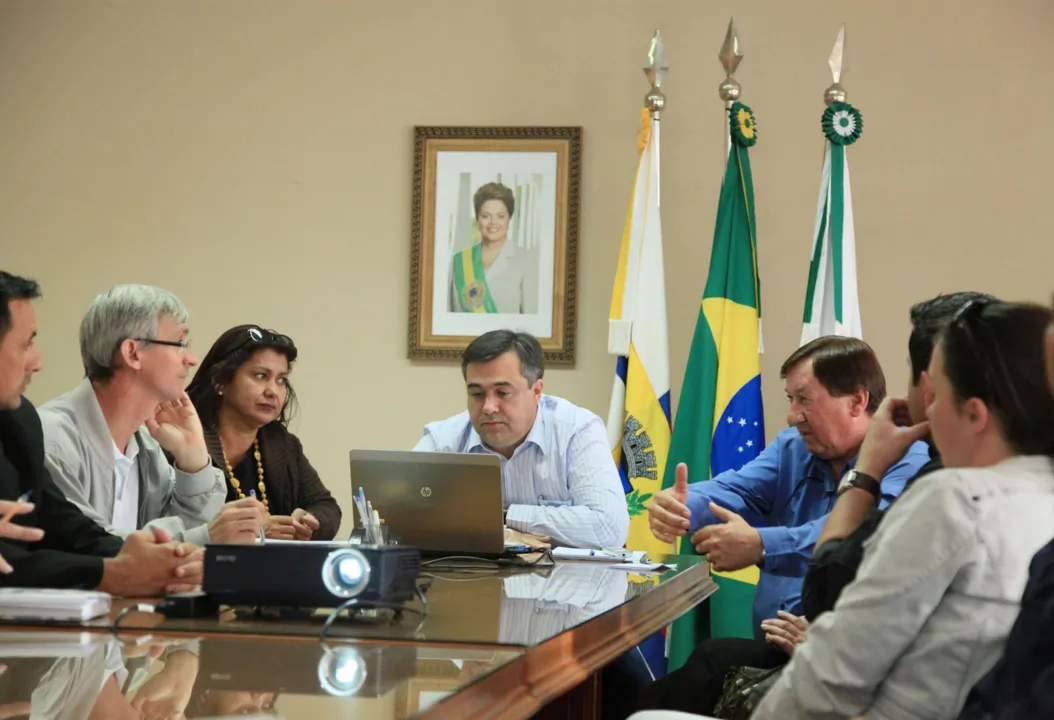 Vereadora Aurita Bertoli foi procurada pela direção das instituições e intermediou audiência com o prefeito Beto Preto 