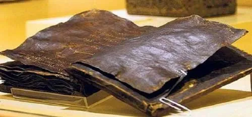 Bíblia com mais de 1500 anos é descoberta e preocupa Vaticano