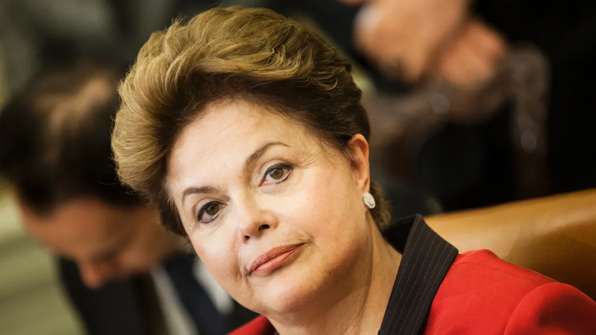 Avaliação positiva sobre Dilma cai a 55% em junho