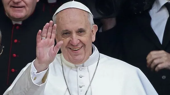 Em encontro antes de final, papa fala em "responsabilidade social"