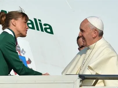  O avião do papa Francisco decolou às 8h25 desta quarta-feira, 24, da Base Aérea do Galeão, no Rio