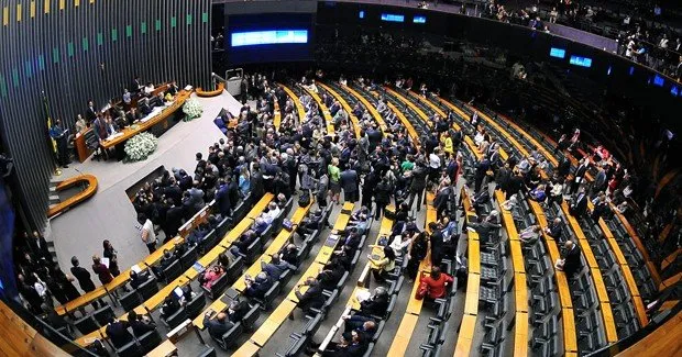 Câmara deve começar a discutir legalização da maconha