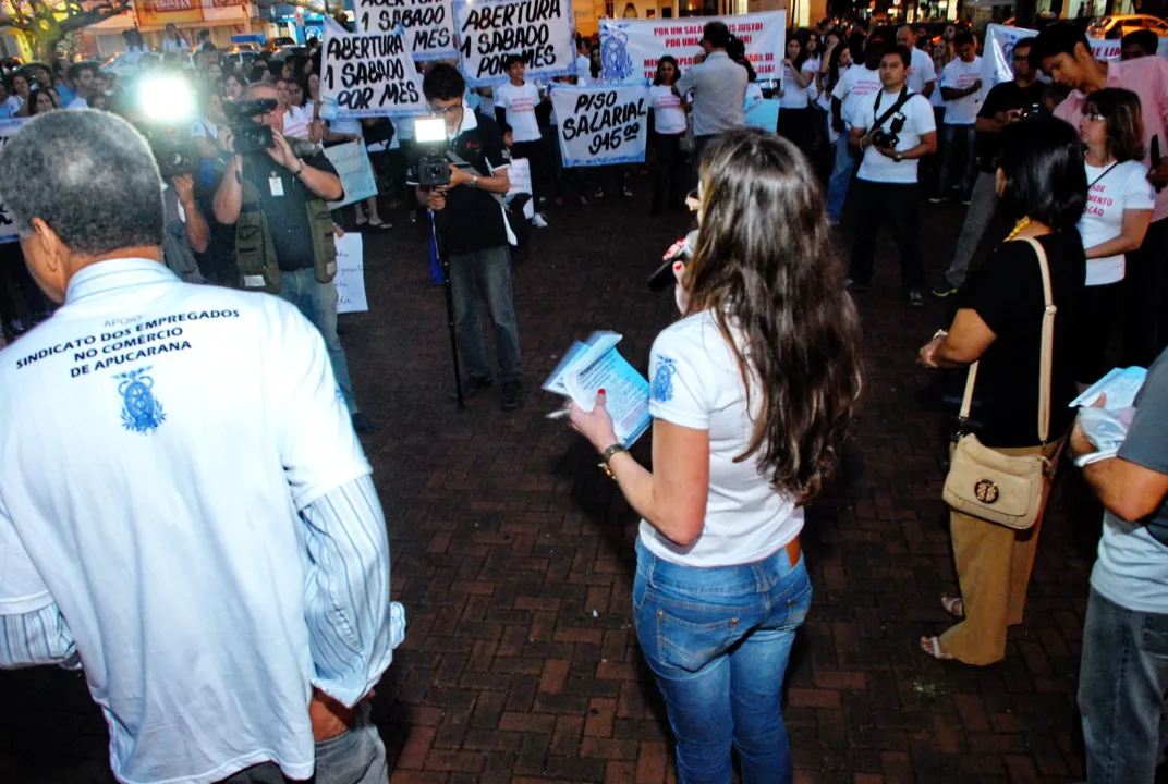 Comerciários protestam mais uma vez em Apucarana - Foto - Sérgio Rodrigo