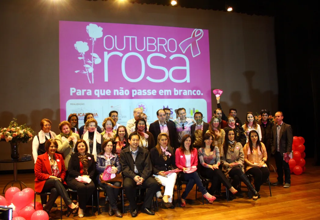  Apucarana realiza lançamento de campanha contra o câncer de mama