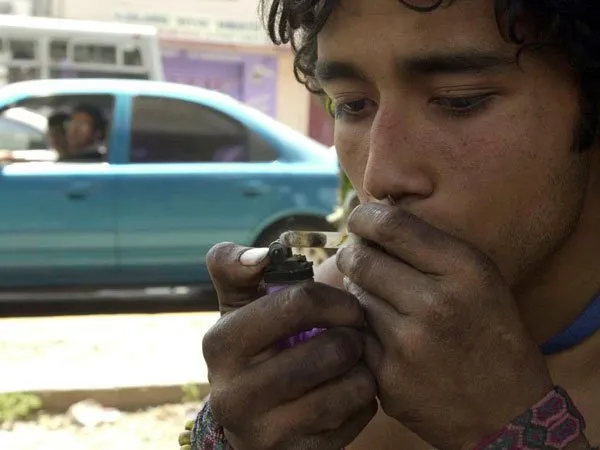 Subproduto da cocaína, o crack quando ingerido chega ao cérebro em 15 segundos