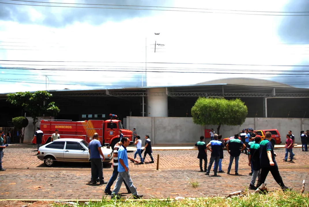 Incêndio em Apucarana mostrou que o Samu está estruturado para atender ocorrências de grandes proporções (Foto: Sergio Tibi)