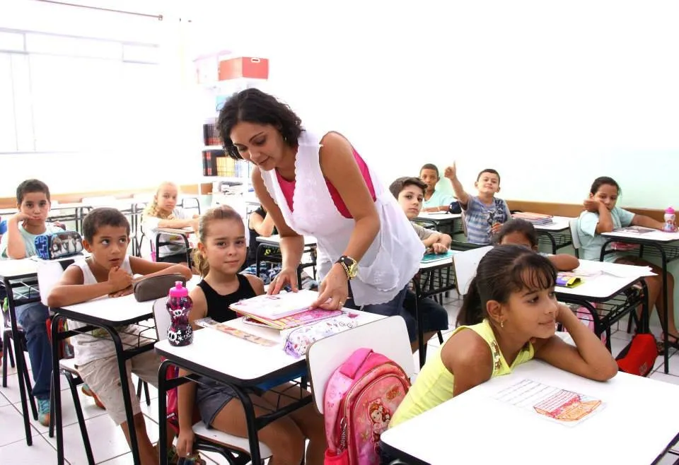 Haddad diz que reposição de aulas após greve deve encurtar férias