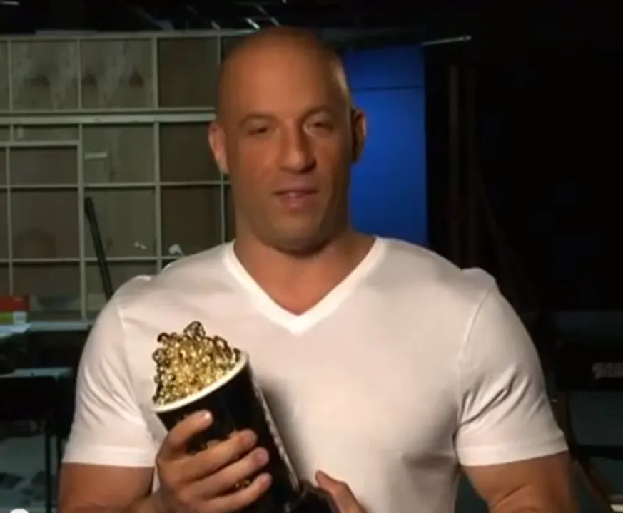 Vin Diesel divulga vídeo emocionado a recordar Paul Walker