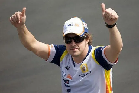 O bicampeão da Fórmula 1 Fernando Alonso acertou nesta segunda-feira (26) um seguro de vida com um banco que patrocina a Ferrari