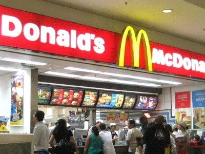 Tailândia: McDonald's pede que oposição não use logo