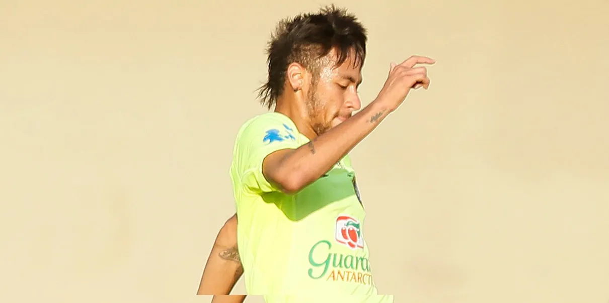 Preparação: Neymar ensaia boca suja e novos dribles em treinos