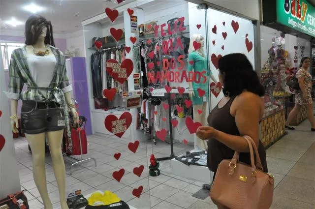 Boa Vista: Dia dos Namorados vende 0,8% mais no comércio