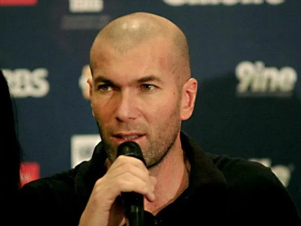 Zidane se torna o novo treinador do Real Madrid B