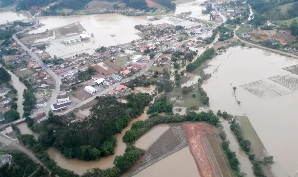  Imagens aéreas das enchentes ocasionadas pelas fortes chuvas em Santa Catarina -  Foto: Divulgação/Defesa Civil