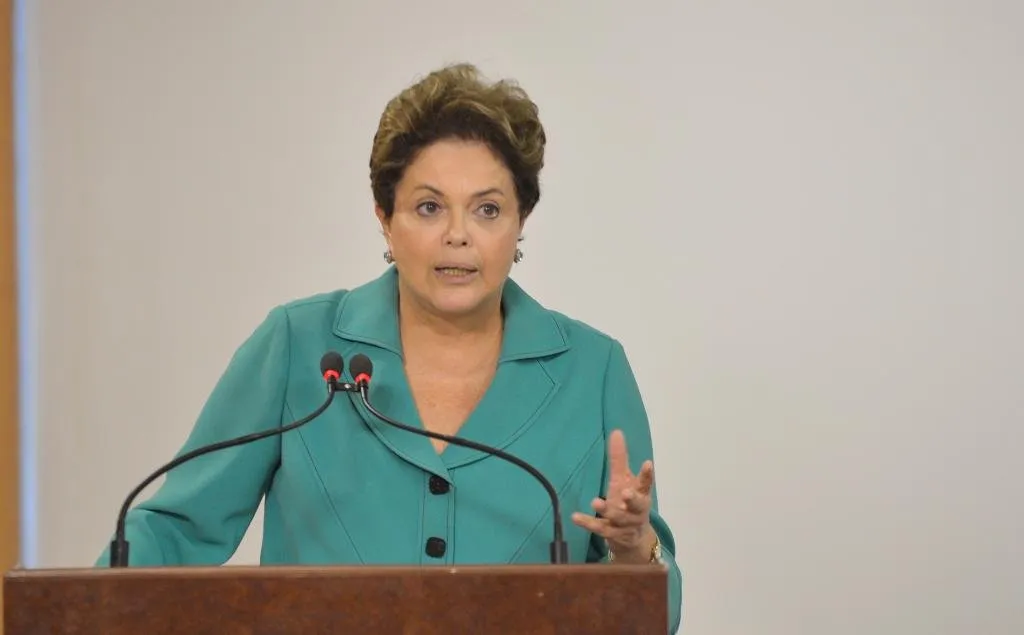 Brasil será capaz de superar essa derrota, diz Dilma