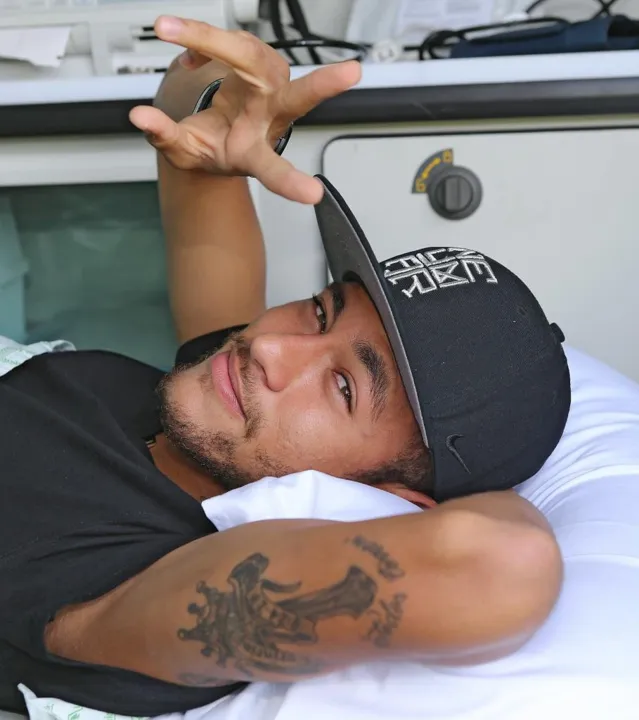 Após visita, Barcelona vê evolução de Neymar