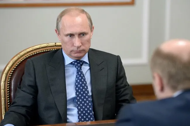 Putin diz que Rússia deve dar demonstrações de força contra sanções