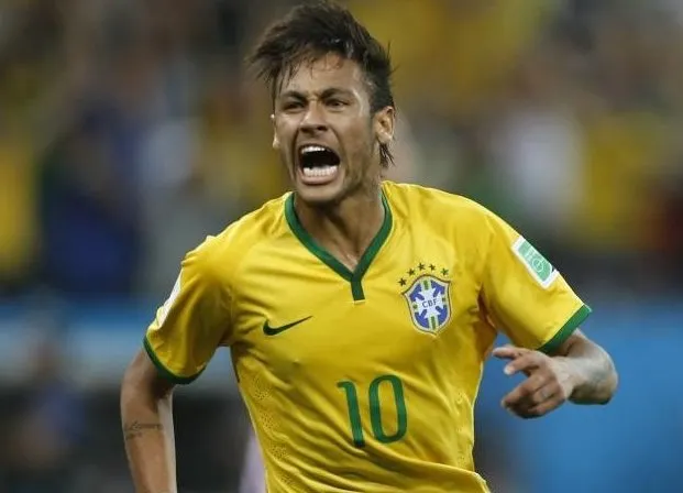Neymar machuca tornozelo e deve desfalcar a equipe do Barcelona
