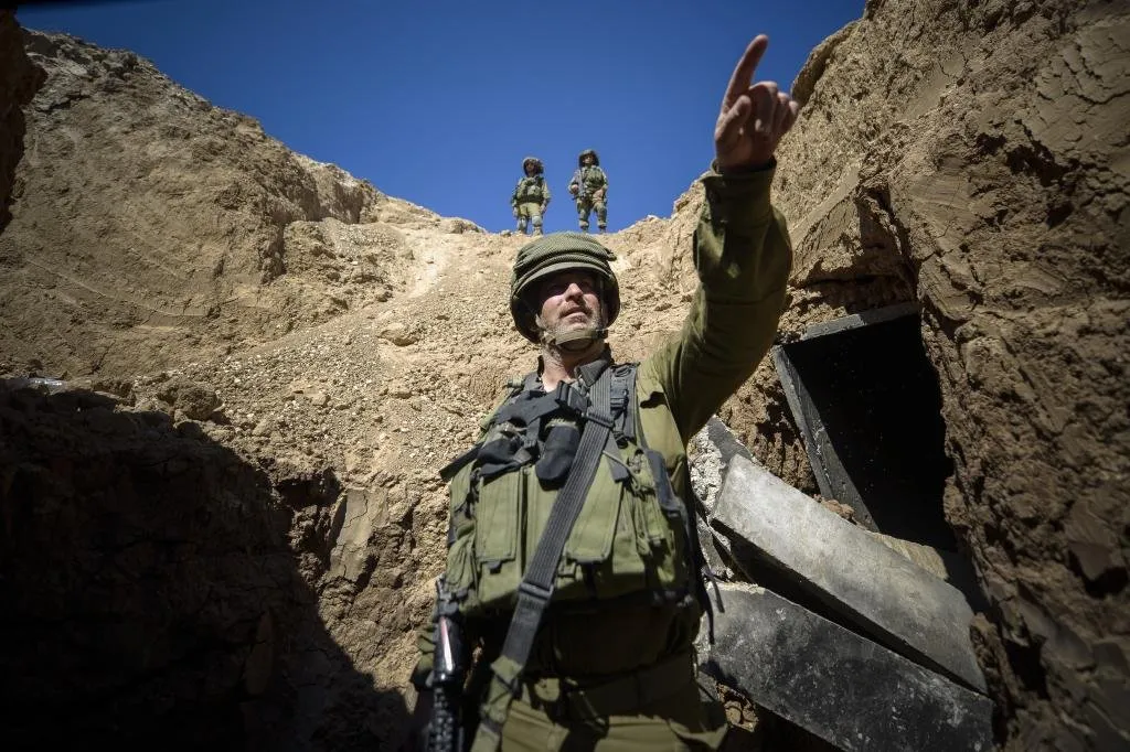  Exército Israelense  durante  operação terrestre na Faixa de Gaza