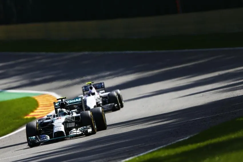 Após rusgas entre pilotos, Mercedes diz que foco agora é o GP da Itália