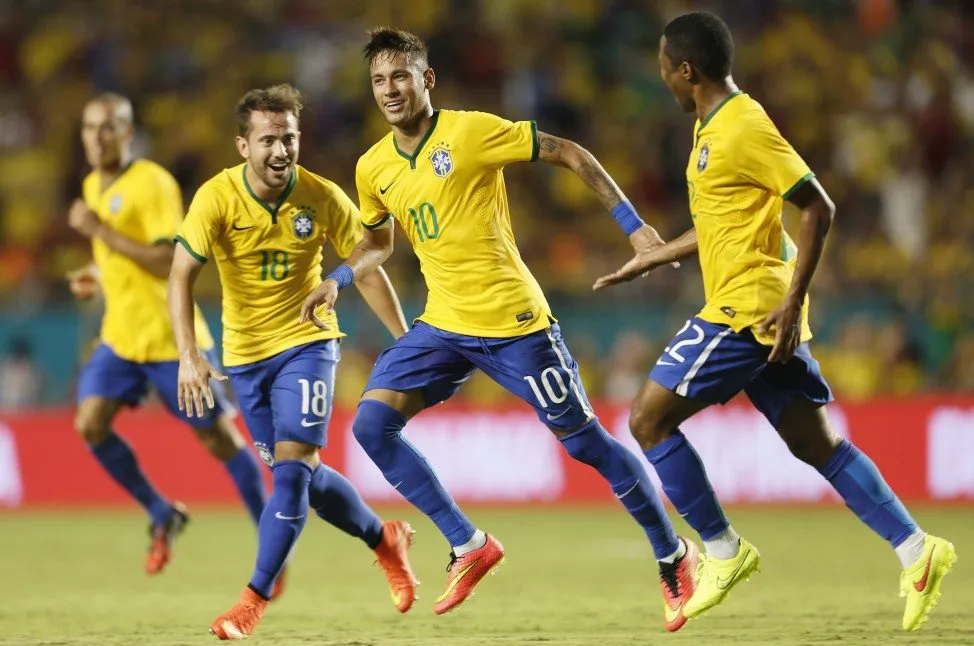 Dunga se diz surpreso com vitória da seleção contra time da Colômbia