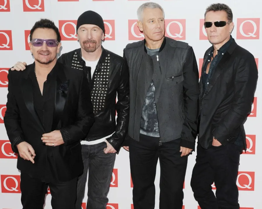U2 lança novo disco surpresa, Songs of Innocence, em sistema da Apple