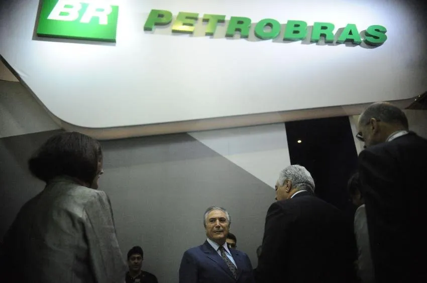 Temer indica reajustes de preços da Petrobras