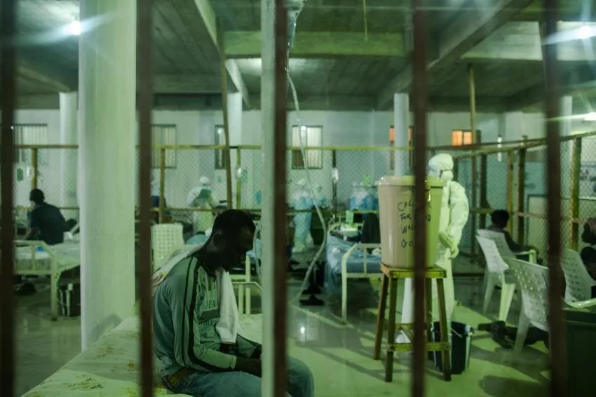  Unidade de Tratamento de Ebola na Ilha Clinic, em Monróvia.