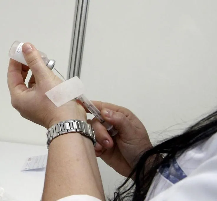 Ebola: vacinas devem estar disponíveis nos próximo meses
