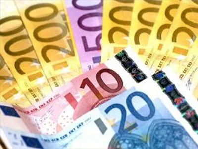 Bolsas europeias fecham em alta após PMI da zona do euro
