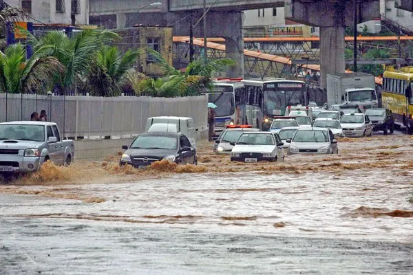 Chuvas em Alagoas causam a morte de duas pessoas