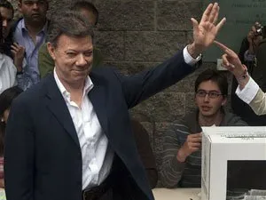  Juan Manuel dos Santos, candidato governista vencedor das eleições presidenciais na Colômbia