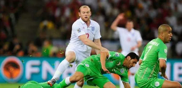 Inglaterra empata sem gols com Argélia e fica longe da vaga