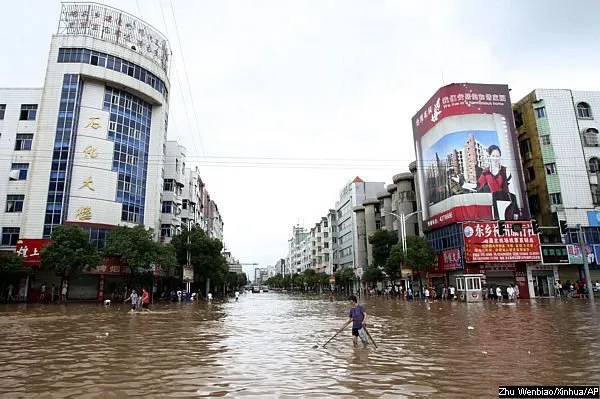 Dez das 30 divisões administrativas da China foram afetadas pelas inundações