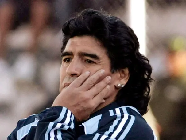  O técnico Maradona espera um bom resultado da equipe
