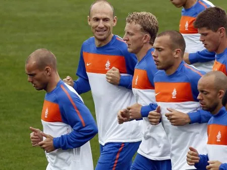 Com campanha 100%, time da Holanda é só sorrisos na Copa do Mundo