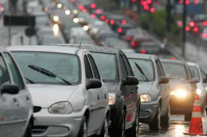 Brasileiros trocam de carro a cada 1,7 ano, diz pesquisa