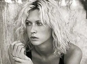  A atriz Margo Stilley, que pediu demissão alegando diferenças artísticas com Madonna 