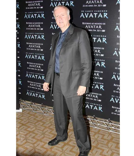  O diretor James Cameron durante a coletiva de lançamento do DVD de "Avatar" no Brasil 