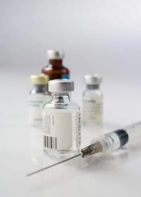 Postos de saúde começaram a vacinar hoje em todo país