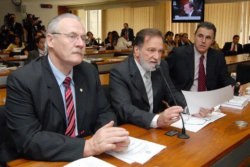 Desde a eleição de 2003, Paraná briga para não precisar honrar o títulos públicos