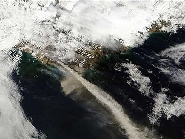 Imagem da Nasa mostra as cinzas do vulcão da islândês Eyjafjallajokull