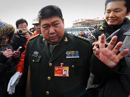  Mao Xinyu, neto do fundador da Republica Popular da China, Mao Tse Tung, foi promovido a general do Exército de Libertação chinês (EPL)