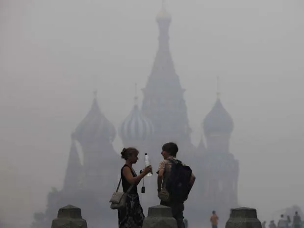  Nuvem de fumaça dos incêndios florestais da Rússia cobre Moscou