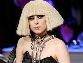 lady Gaga está  cada vez mais ousada