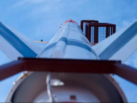  O HEAT, visto de baixo; foguete tem nove metros de altura e usa oxigênio líquido como combustível