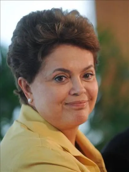 Documentos da ditadura apontam que Dilma tramou assaltos a bancos