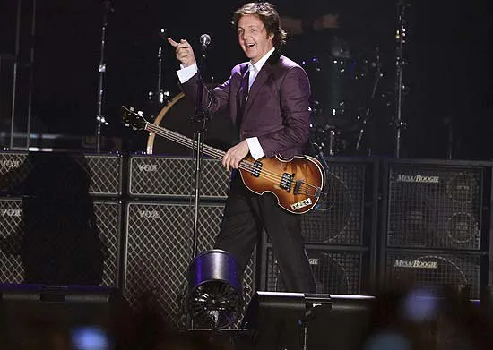  O cantor Paul McCartney durante apresentação em Porto Alegre 