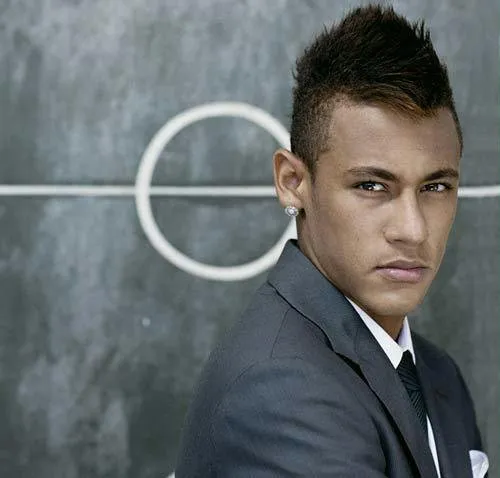  Neymar foi eleito o "homem do ano"