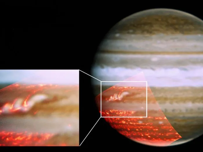  Foto mostra "tempestade" no Cinturão Equatorial Sul de Júpiter; detalhe revela que a listra está ficando escura novamente depois ter ficado esbranquiçada